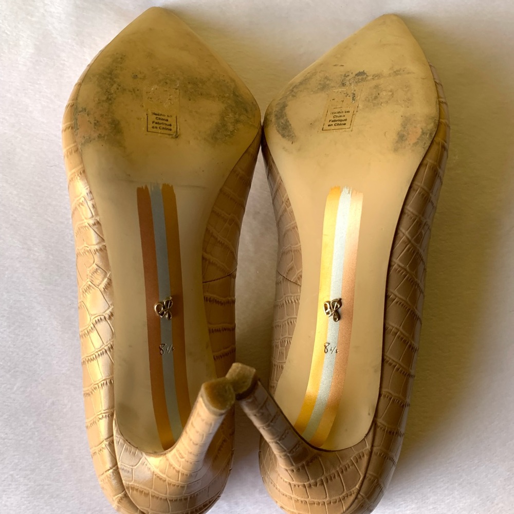 Sam Edelman Tan Croc-Embossed Pointed Toe Pumps - Picture 5 of 9